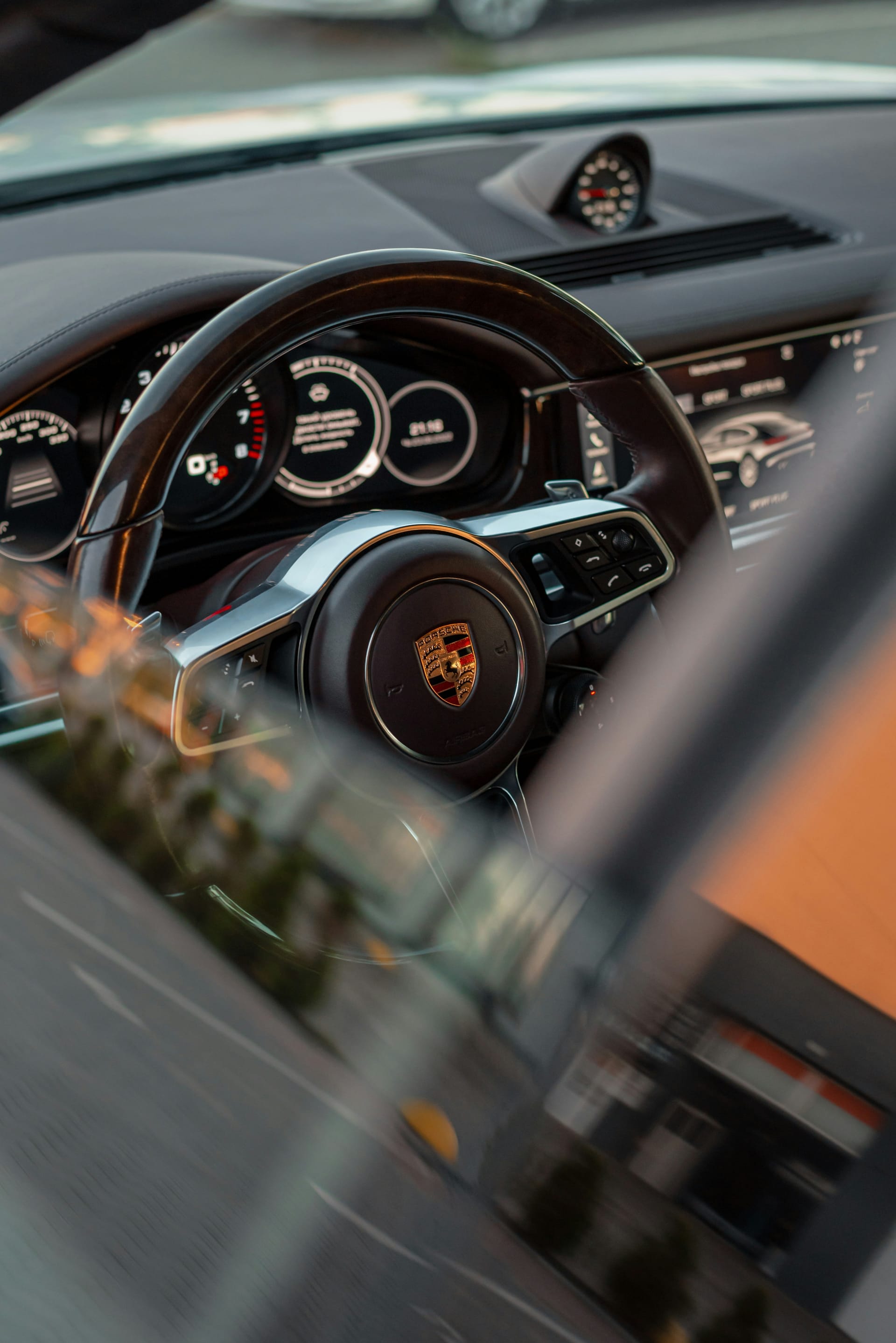 Car photo 17