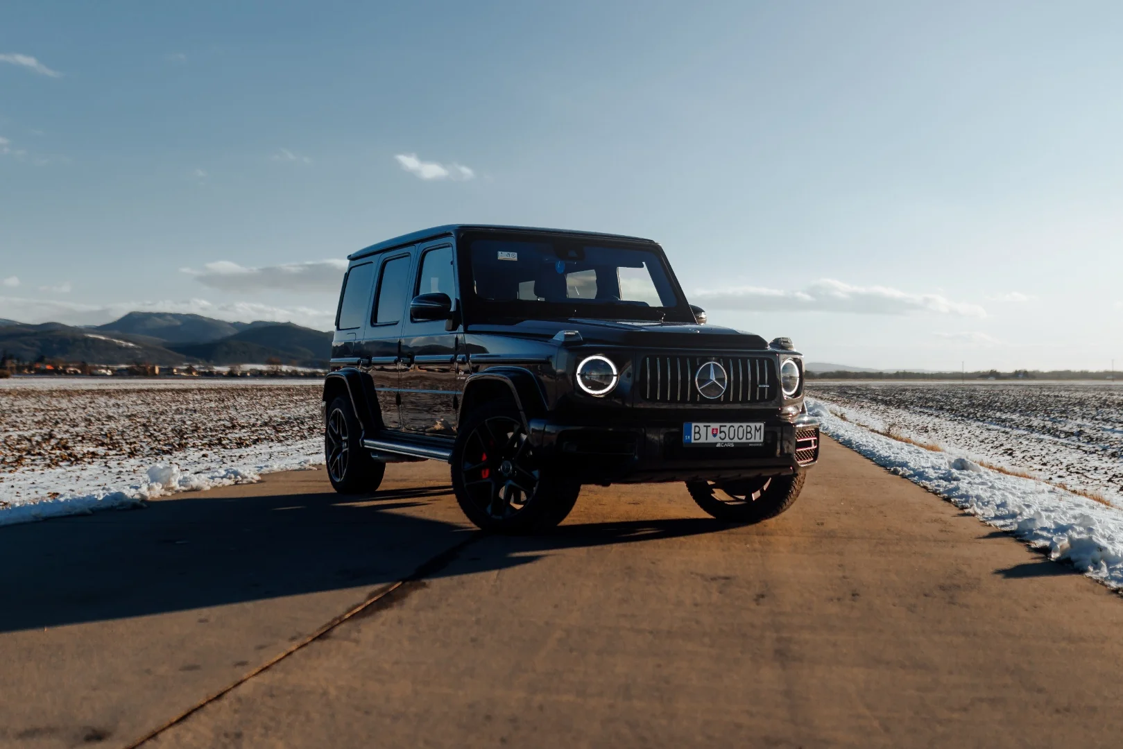 Mercedes-AMG G class 2022 - Kliknutím zobrazíte detail vozidla Mercedes-AMG G class 2022 petrol - Prenájom prémiového vozidla v BlackRent autopožičovni na Slovensku za 150,00€/deň