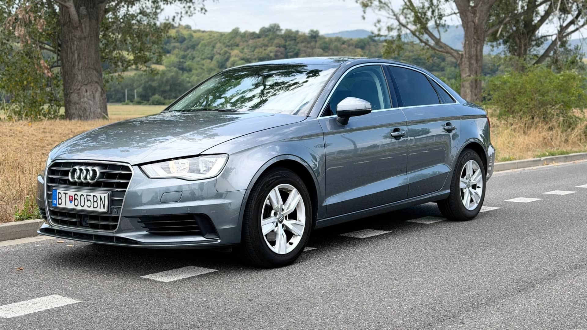 Audi A3 Limousine 2015 - Kliknutím zobrazíte detail vozidla Audi A3 Limousine 2015 diesel - Náhľad prémiového vozidla v BlackRent autopožičovni na Slovensku za 33,00€/deň