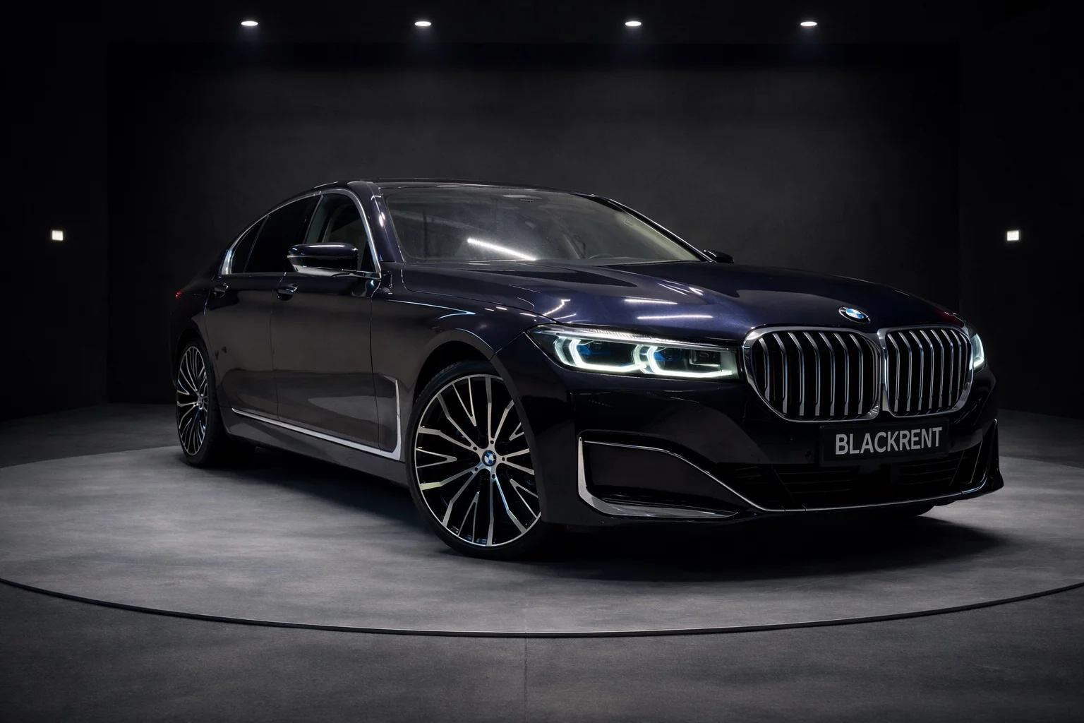 BMW 730d 2020 - Kliknutím zobrazíte detail vozidla BMW 730d 2020 diesel - Prenájom prémiového vozidla v BlackRent autopožičovni na Slovensku za 90,00€/deň