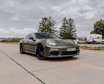 Porsche Panamera S E-Hybrid