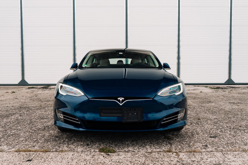 Tesla  Model S 100D